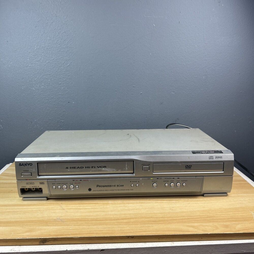 Sanyo DVD/VHS Combo Player Recorder DVW-7200 No Remote *Read*